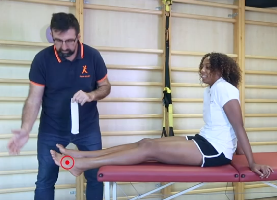 Comment réaliser un strapping pour une entorse de Chopart ?